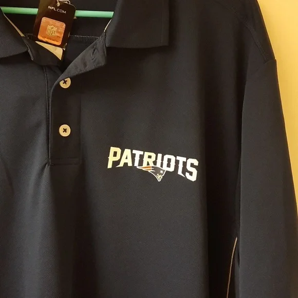 NWT, New England Patriots Majestic Cool Base Polo Shirt - Picture 4 of 10